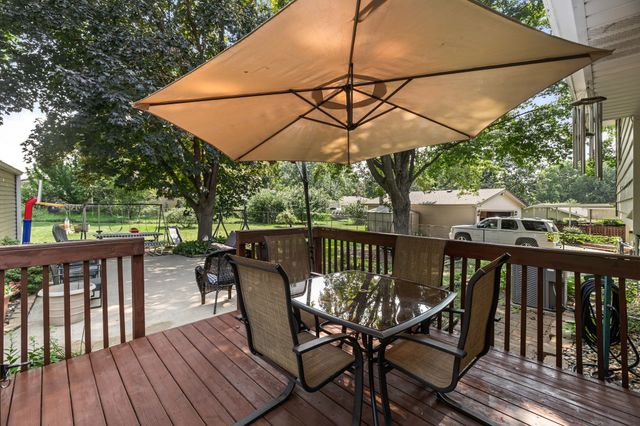 4913 Ash Drive, Pleasant Hill, IA 50327
