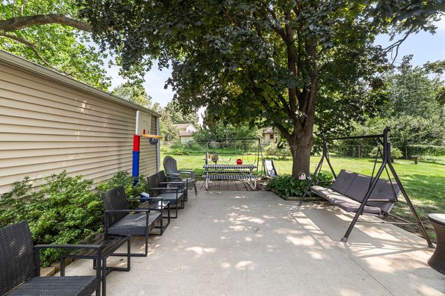 4913 Ash Drive, Pleasant Hill, IA 50327