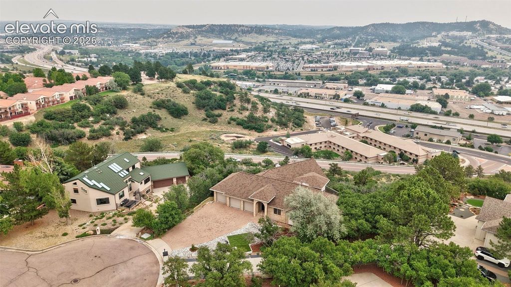 110 Sunbird Cliffs Lane, Colorado Springs, CO 80919 — photo 4