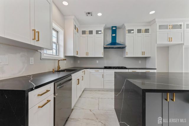 1855 Woodland Avenue, Edison, NJ 08820