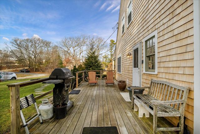 116 Franklin Terrace, Tisbury, MA 02568