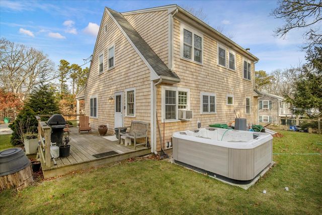 116 Franklin Terrace, Tisbury, MA 02568