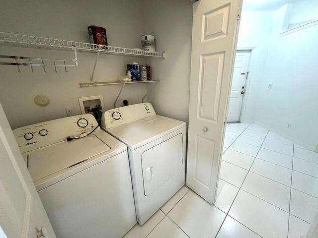 3166 VIA POINCIANA 2, Lake Worth, FL 33467