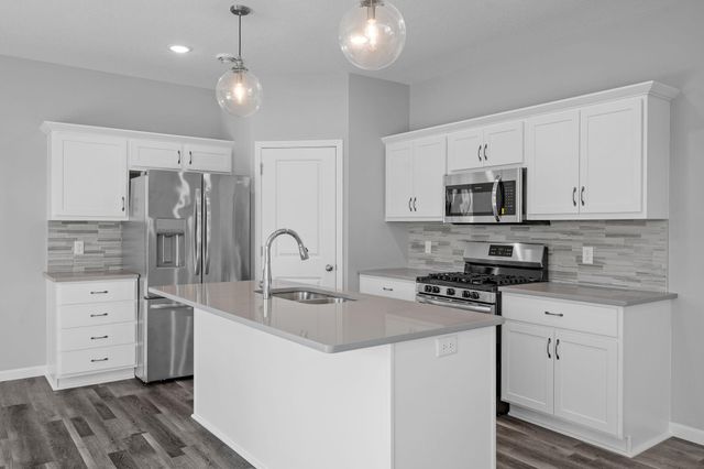 10472 Goodview Avenue S, Cottage Grove, MN 55016