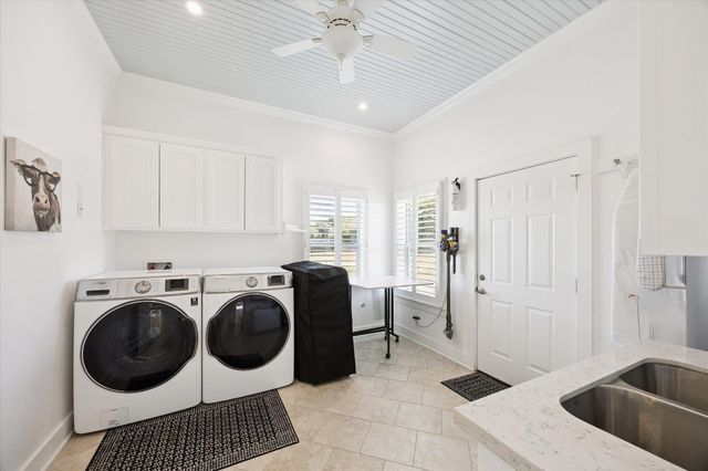 5100 Jaeger RD, Burton, TX 77835