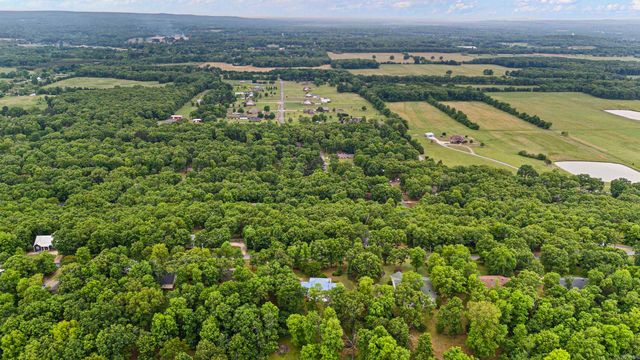 18 Overlook Trail, Conway, AR 72032