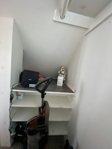 35 State 1, Marblehead, MA 01945