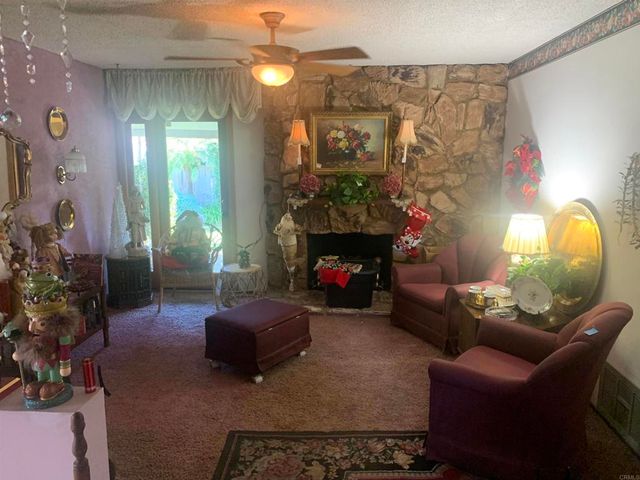 1637 Oak Hill, Escondido, CA 92027