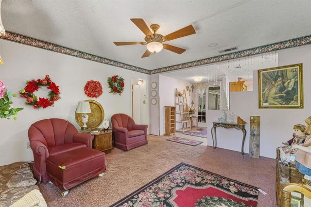 1637 Oak Hill, Escondido, CA 92027