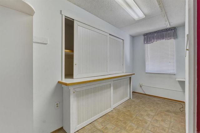 1637 Oak Hill, Escondido, CA 92027