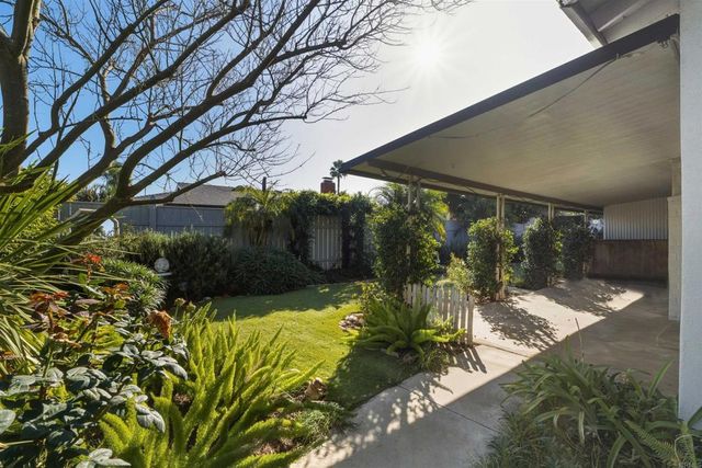 1637 Oak Hill, Escondido, CA 92027