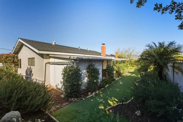 1637 Oak Hill, Escondido, CA 92027