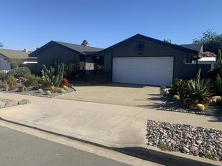 1637 Oak Hill, Escondido, CA 92027