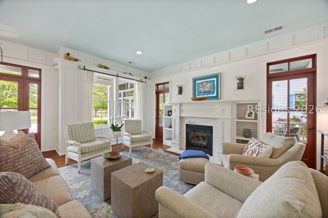 2 Pondhawk Rd, Bluffton, SC 29909