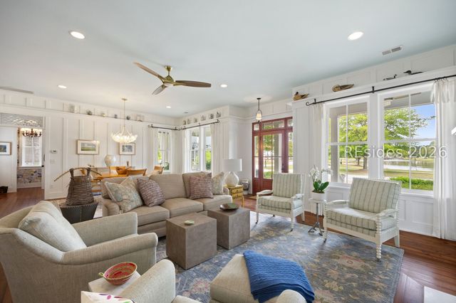 2 Pondhawk Rd, Bluffton, SC 29909