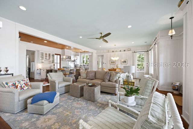 2 Pondhawk Rd, Bluffton, SC 29909