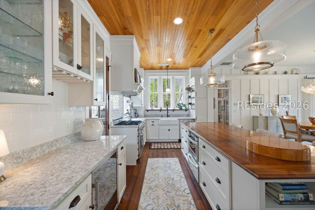 2 Pondhawk Rd, Bluffton, SC 29909