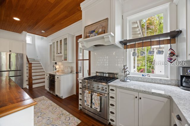 2 Pondhawk Rd, Bluffton, SC 29909