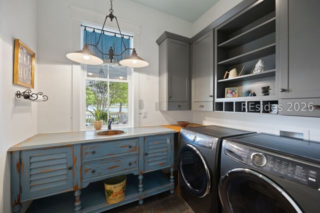 2 Pondhawk Rd, Bluffton, SC 29909