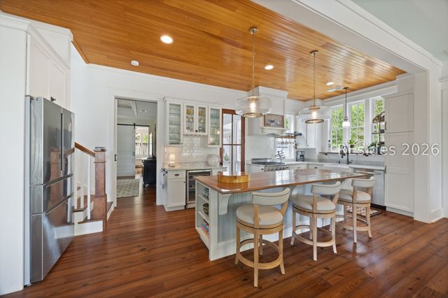 2 Pondhawk Rd, Bluffton, SC 29909