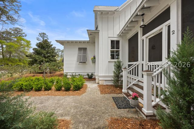 2 Pondhawk Rd, Bluffton, SC 29909