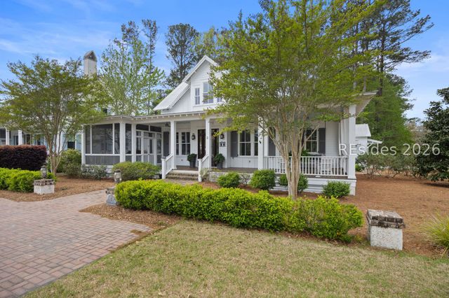 2 Pondhawk Rd, Bluffton, SC 29909