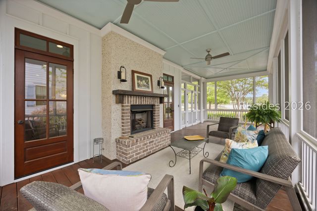 2 Pondhawk Rd, Bluffton, SC 29909