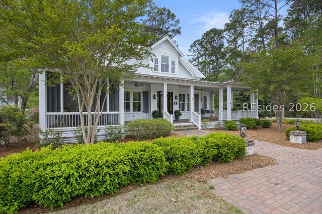 2 Pondhawk Rd, Bluffton, SC 29909