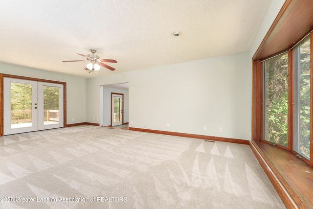 4580 N Smith Road, Dimondale, MI 48821