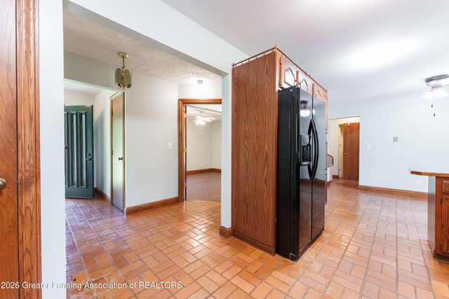 4580 N Smith Road, Dimondale, MI 48821