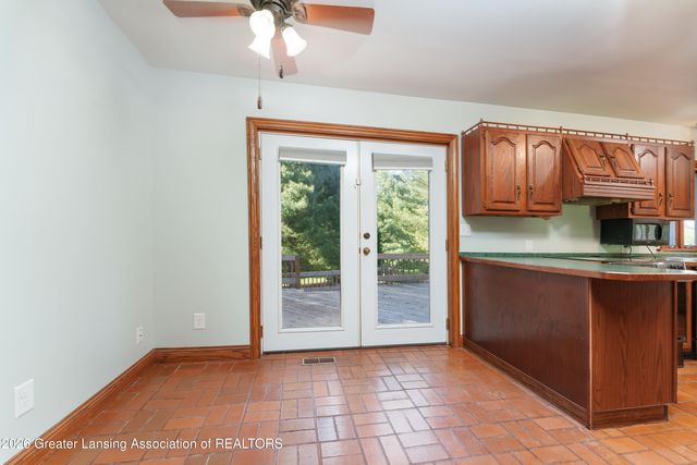 4580 N Smith Road, Dimondale, MI 48821