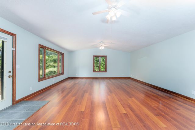 4580 N Smith Road, Dimondale, MI 48821