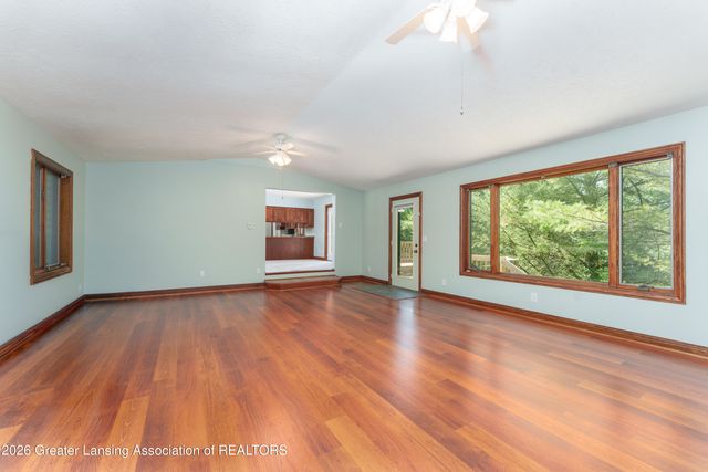 4580 N Smith Road, Dimondale, MI 48821