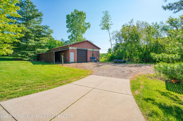 4580 N Smith Road, Dimondale, MI 48821