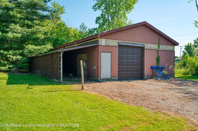 4580 N Smith Road, Dimondale, MI 48821