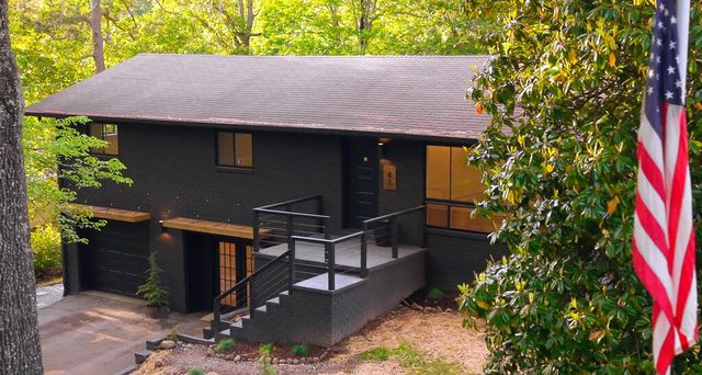 47 Crabtree Road, Rossville, GA 30741