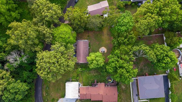 47 Crabtree Road, Rossville, GA 30741