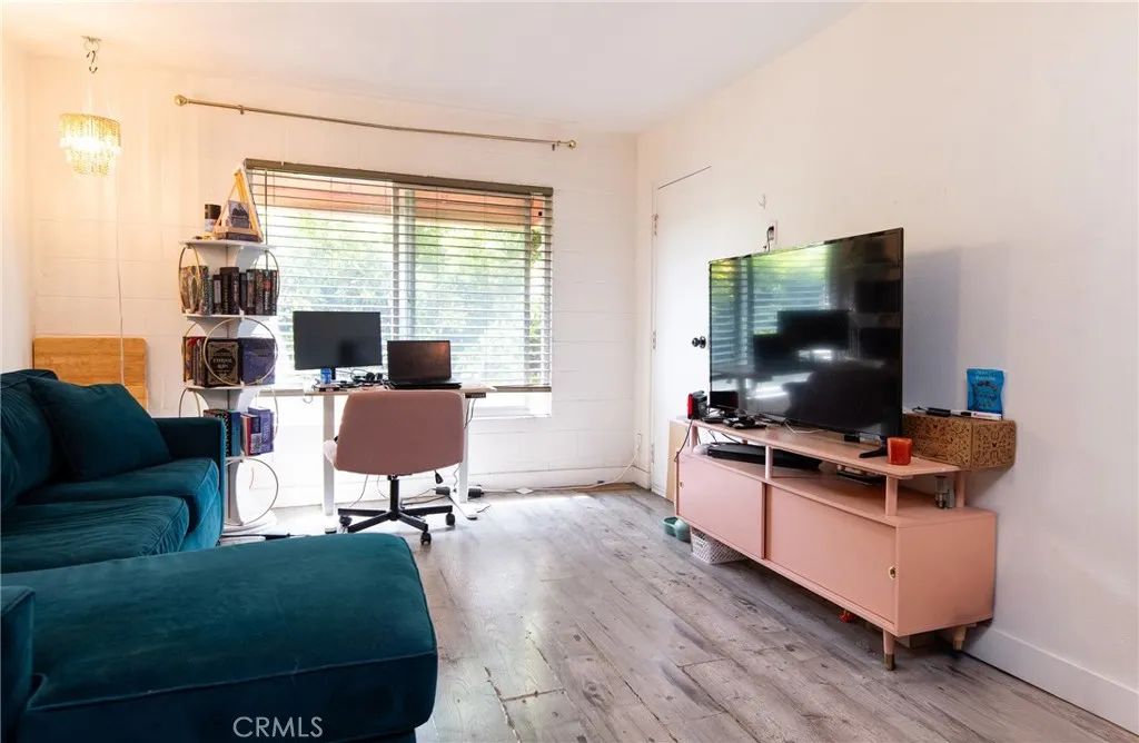 225 W 6th 405, Long Beach, CA 90802