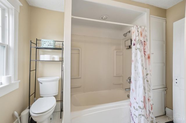 37 Hereford Street, Cincinnati, OH 45216