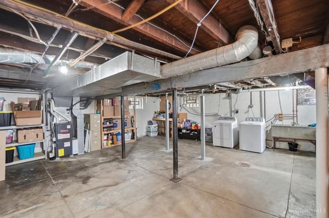 37 Hereford Street, Cincinnati, OH 45216