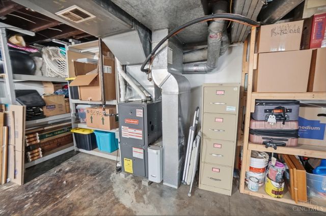 37 Hereford Street, Cincinnati, OH 45216