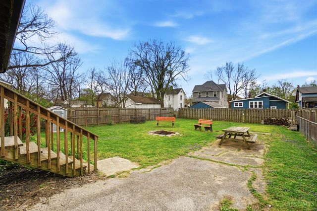 37 Hereford Street, Cincinnati, OH 45216