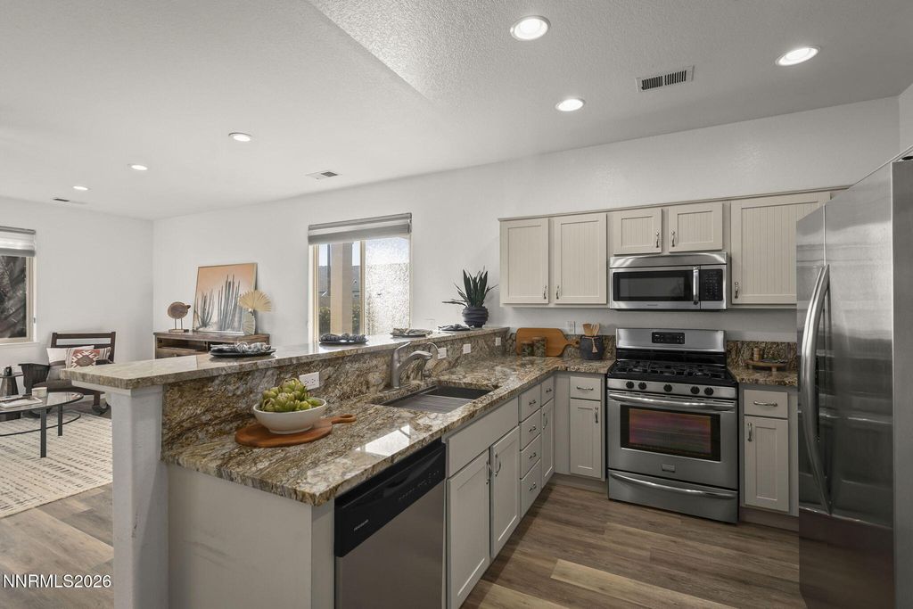 Image 4 of property listing at 1425 Teal Drive, Carson City, NV 89701