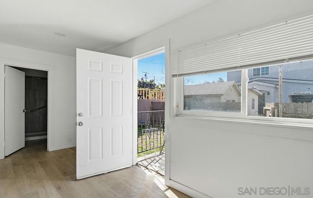 1859 1861 Irving Ave, San Diego, CA 92113