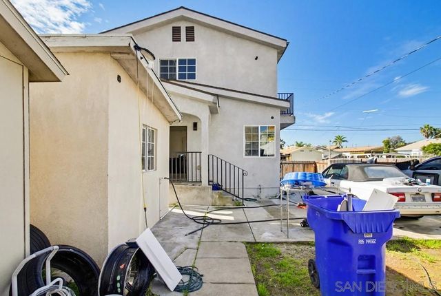 1859 1861 Irving Ave, San Diego, CA 92113