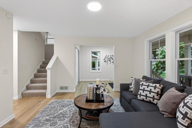 2210 Irving Avenue N, Minneapolis, MN 55411