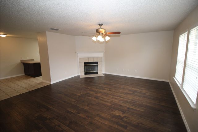 856 Mccully Street, White Settlement, TX 76108