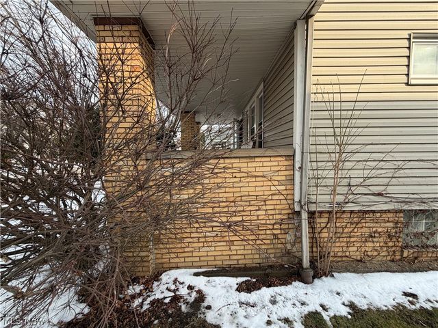 11421 Headley Avenue, Cleveland, OH 44111