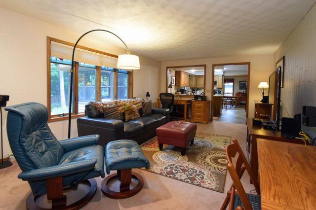3316 S WHITE BIRCH LANE, Appleton, WI 54915