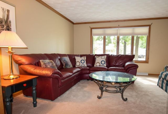 3316 S WHITE BIRCH LANE, Appleton, WI 54915